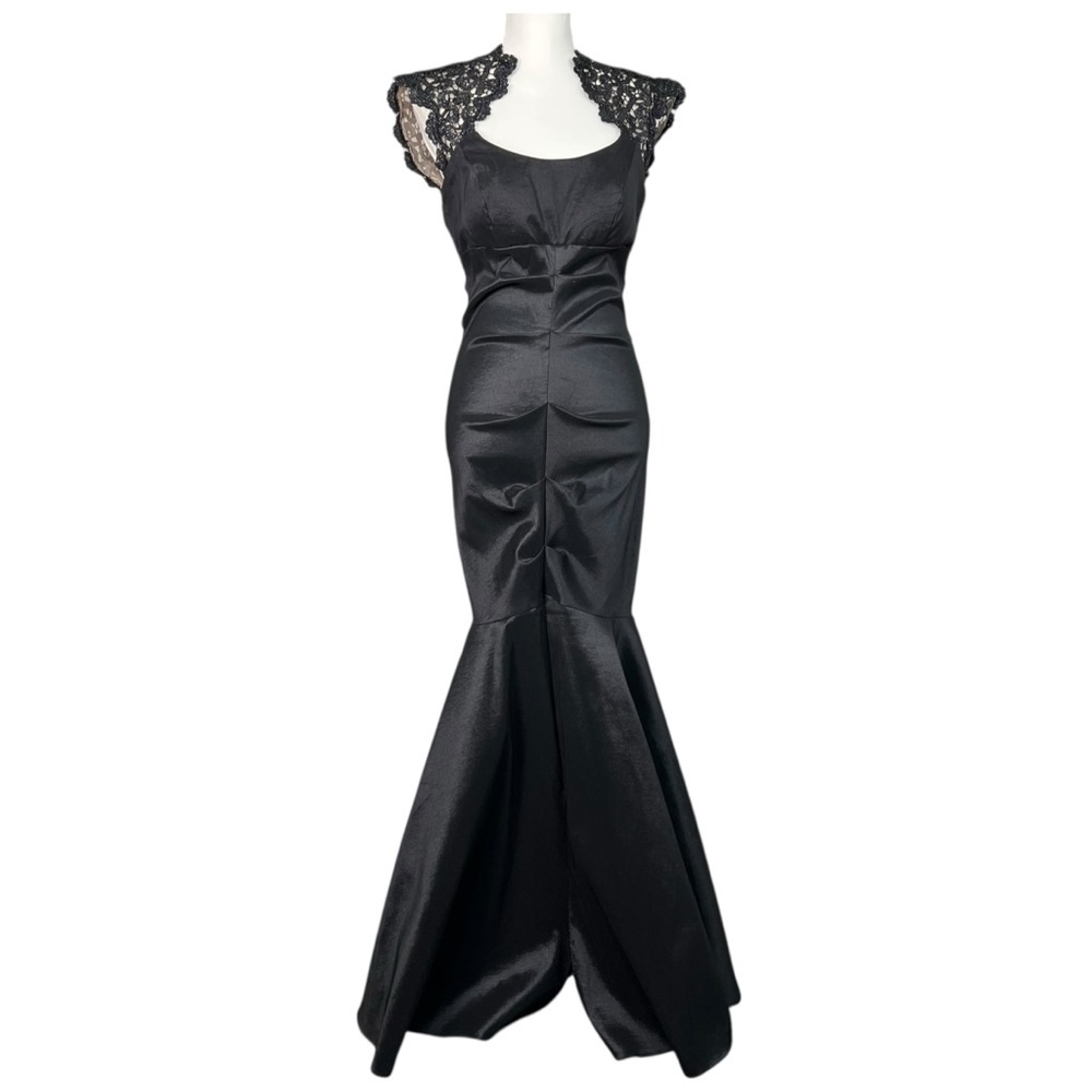 Xscape Black Lace Taffeta Mermaid Gown Women’s Size 6